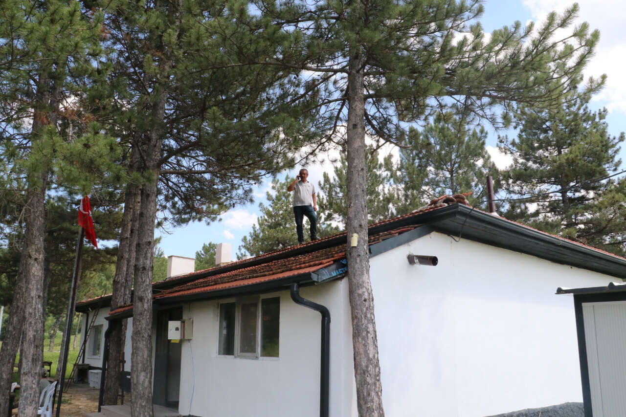 Bu mahalle ölümle burun buruna! 112’yi bile arayamıyorlar 5